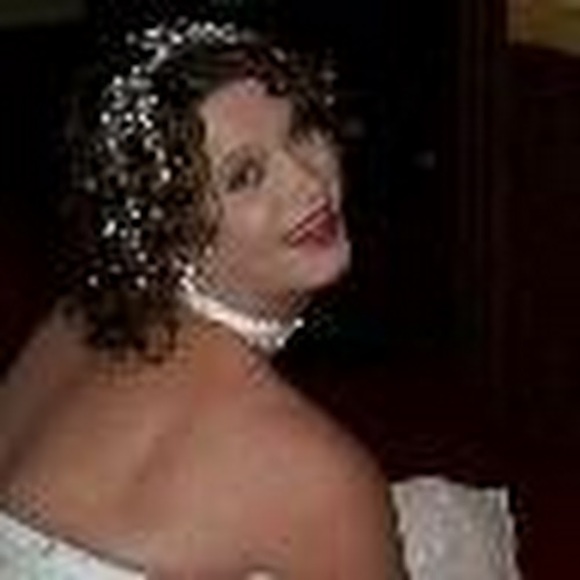 Meet your Posher, Emily - Picture 1 of 1